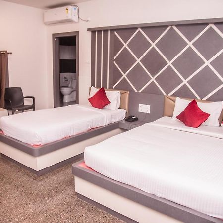 Hotel Sapphire Tinsukia Екстериор снимка