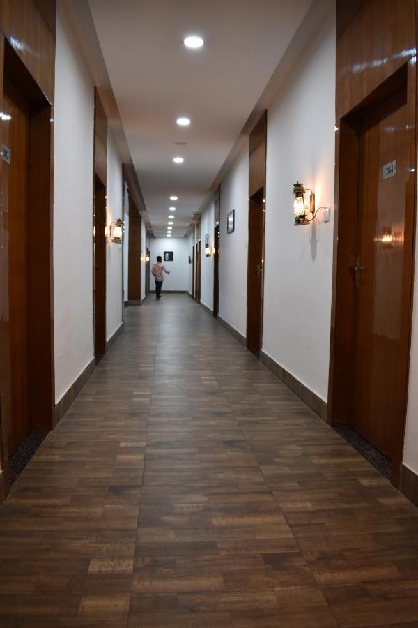 Hotel Sapphire Tinsukia Екстериор снимка